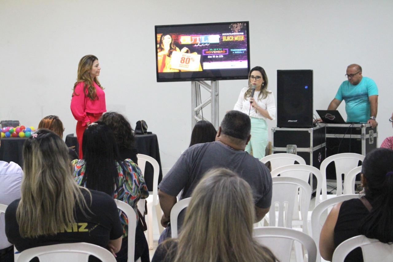 No lançamento, um dos temas foi "merchandising para varejo de moda"