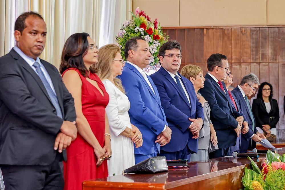 O governador Rafael Fonteles prestigiou a solenidade de diplomação