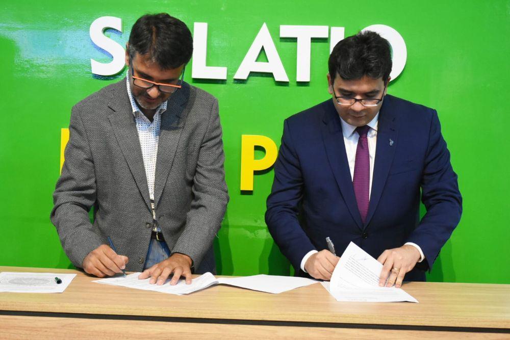 Rafael Fonteles assina memorando para a instalação do maior parque de energia solar do Brasil