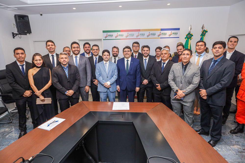 Os novos peritos da Polícia Civil do Piauí nomeados por Rafael Fonteles