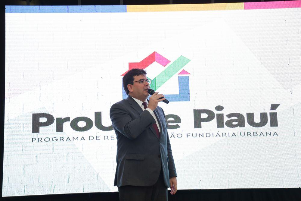 Rafael Fonteles no lançamento do PROUrbe