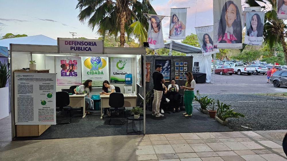 Stand da Defensoria Pública no Salipi