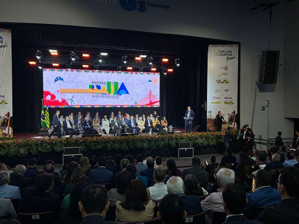 A Caravana Federativa leva atendimentos de órgãos federais aos gestores municipais do Piauí