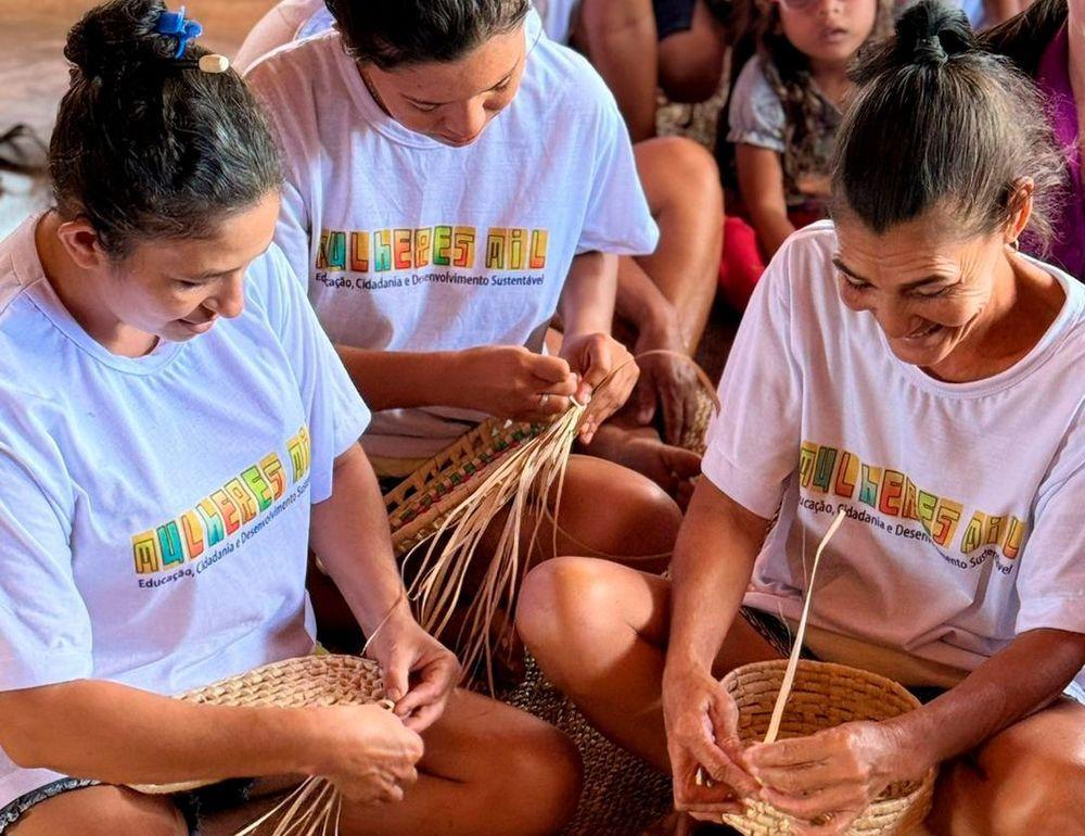 Alunas do curso de Artesanato do programa 'Mulheres Mil'