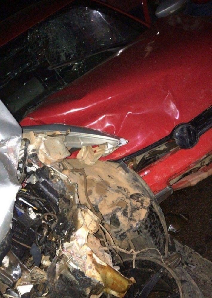 Acidente entre dois carros de passeio em Angical
