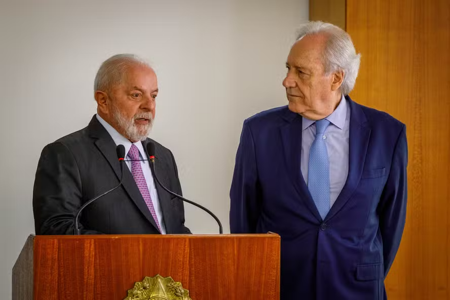 Presidente da República, Luiz Inácio Lula da Silva e o ministro da Justiça e da Segurança Pública, Ricardo Lewandowski