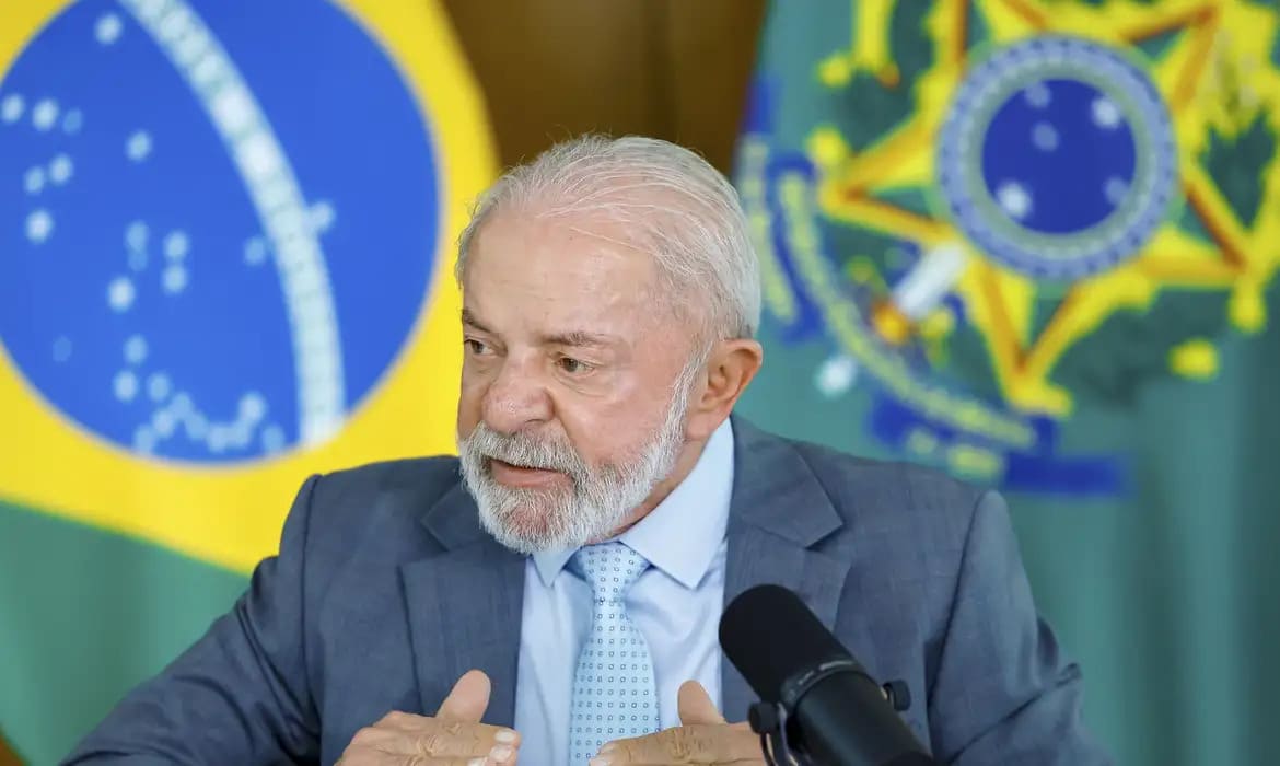 Lula declara que não há espaço para fascistas no Brasil ao falar sobre eleições e democracia