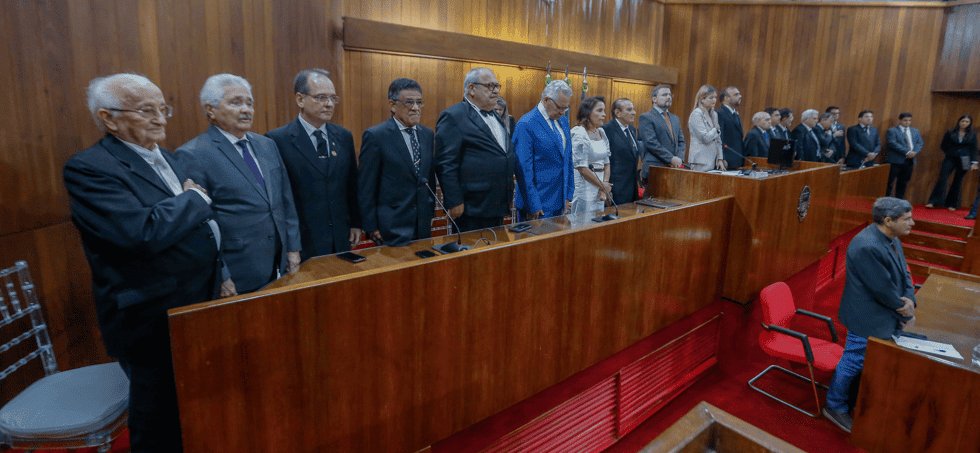 ALEPI faz sessão em homenagem à maçonaria