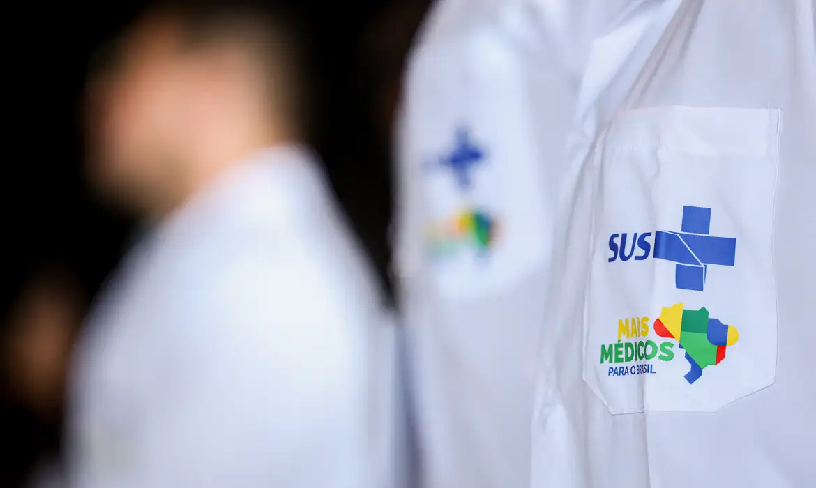 Revogação de vistos de brasileiros ligados ao Mais Médicos aumenta tensão entre EUA e Brasil