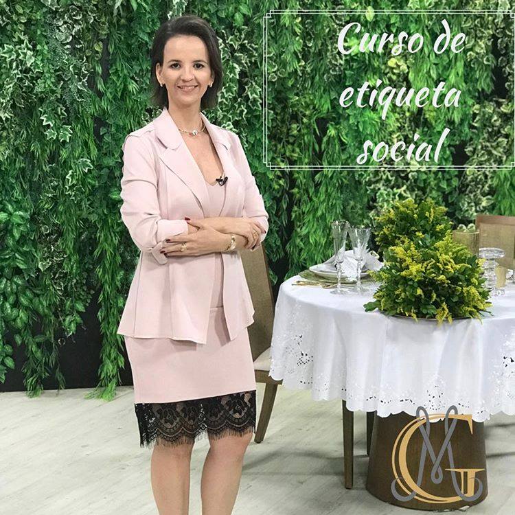 Mary Griggio: referência em Teresina como consultora de etiqueta, personal organizer