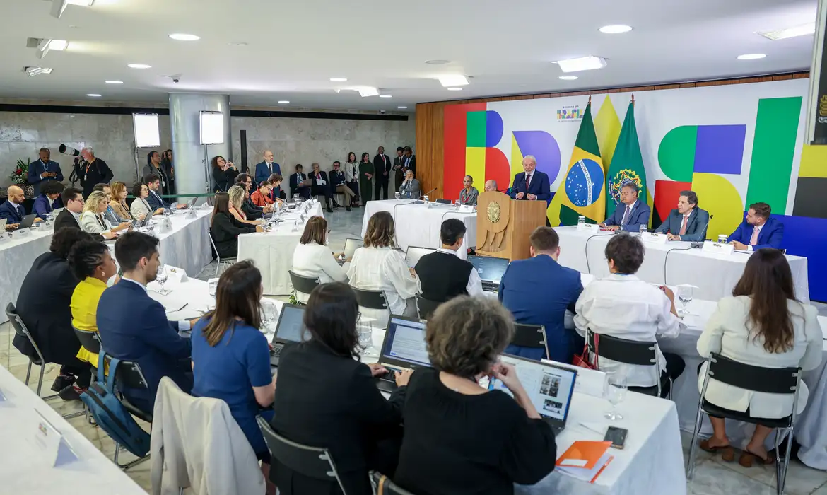 Lula recebe jornalistas para um café da manhã no Palácio do Planalto