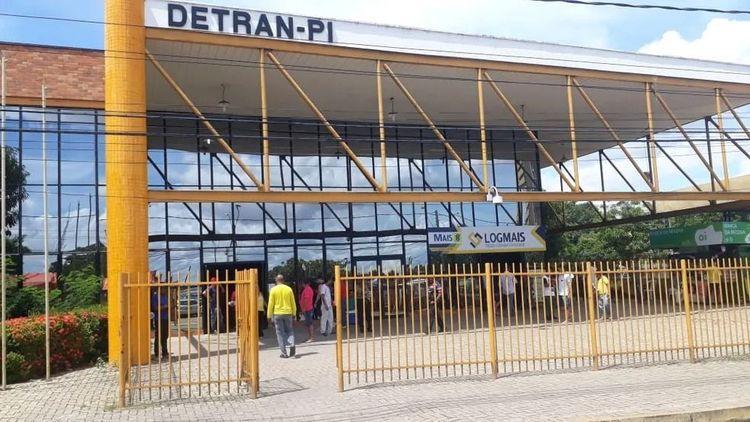Fachada do Detran - PI em Teresina