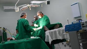 Foram registradas 32.163 cirurgias de urgência e 20.844 eletivas durante 2023