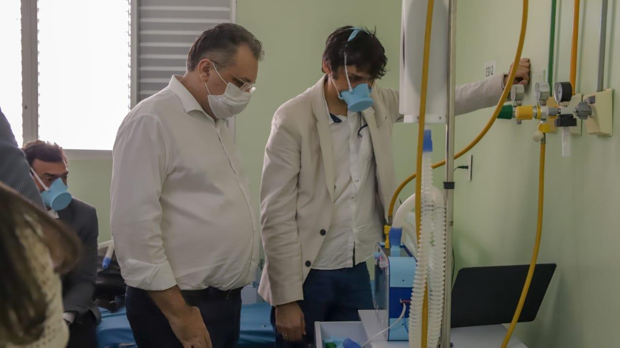 Respirador mecânico desenvolvido no Piauí é apresentado a Sesapi
