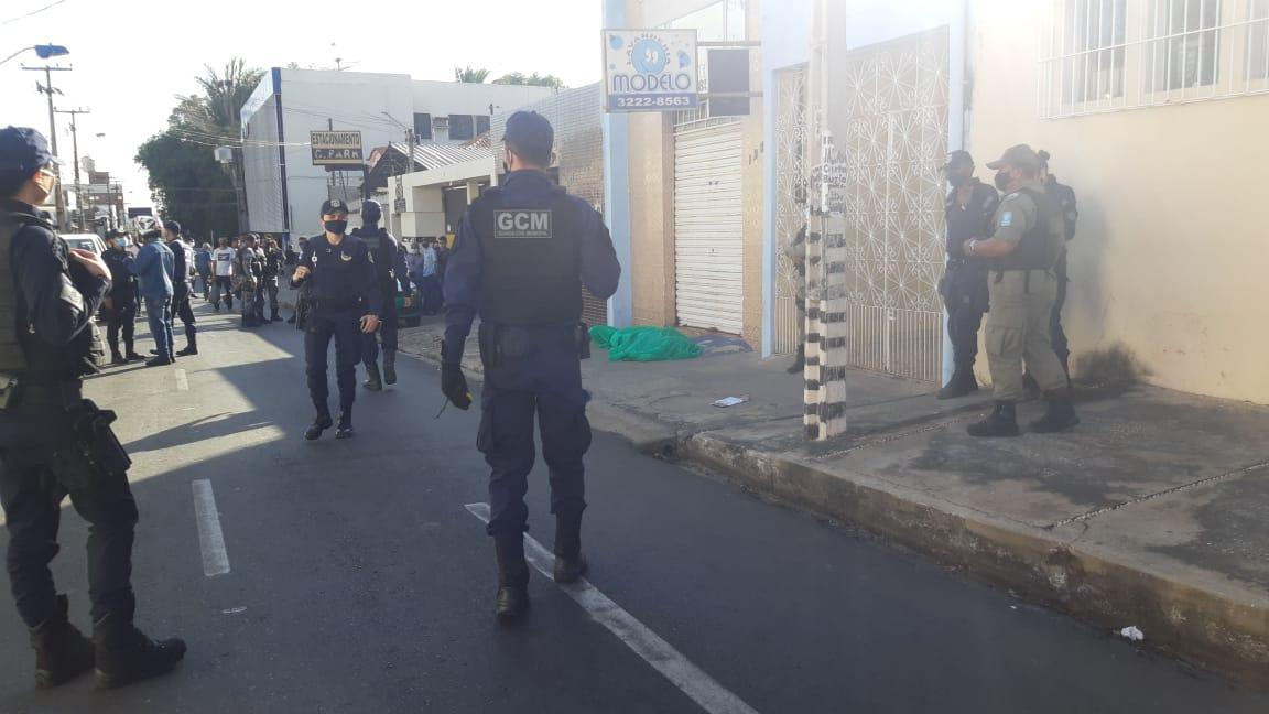 Suspeito esperou vigilante sair da clínica para cometer o assassinato no Centro de Teresina