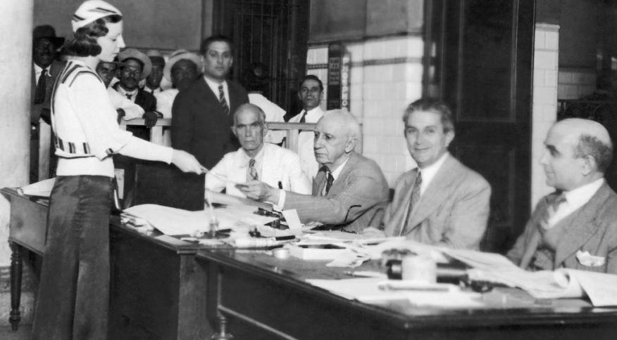 ´Voto feminino completa 92 anos no Brasil