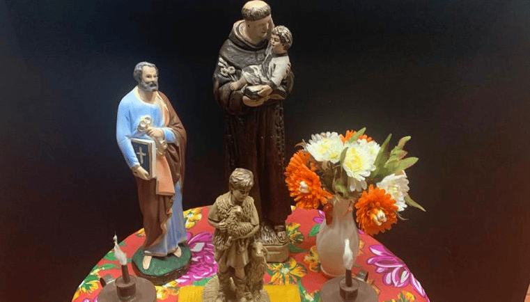 Exposição de santos no Museu do Piauí