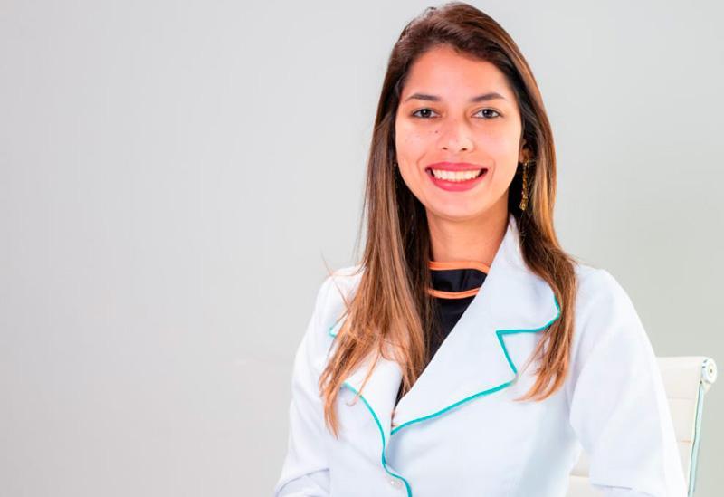 Uma dica muito importante é apresentar alimentos saudáveis como frutas e verduras o mais cedo possível, ainda na primeira infância,