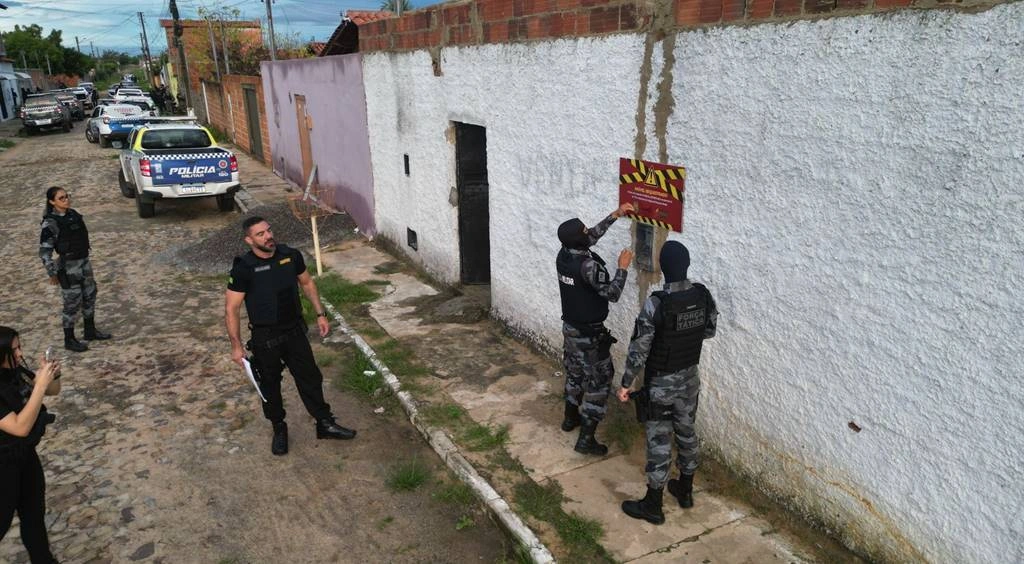 Casal acusado de liderar facção em Parnaíba é preso durante operação