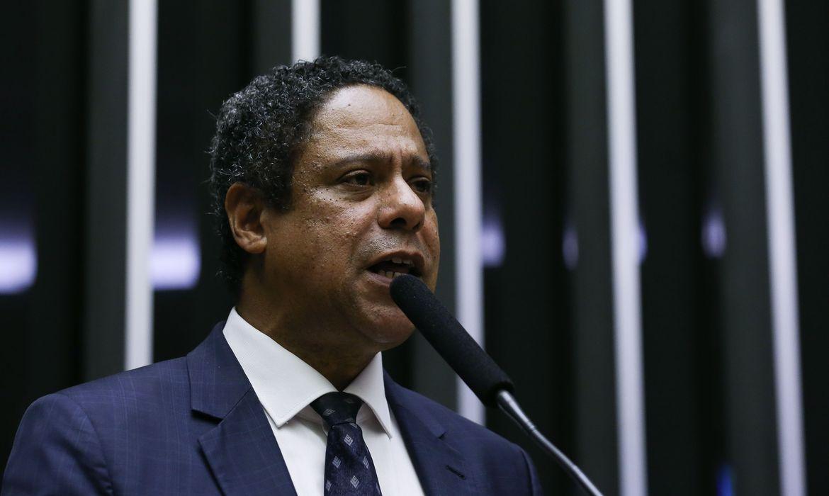 Orlando Silva