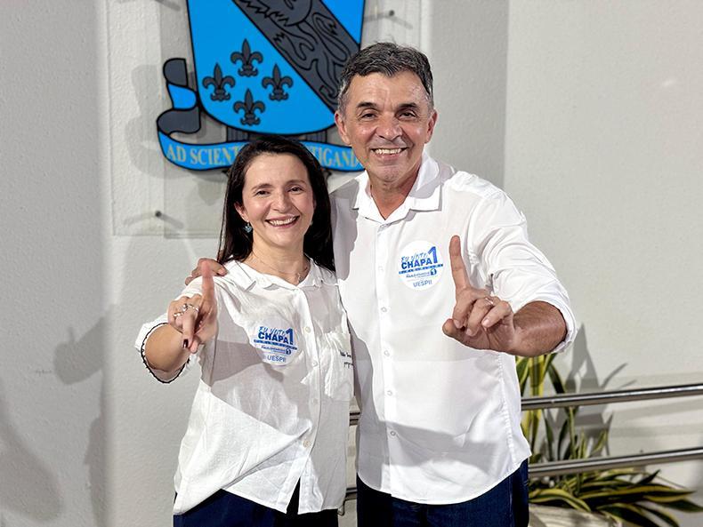 Paulo Henrique Pinheiro e Fábia Buenos Aires, reitor e vice-reitora da Uespi