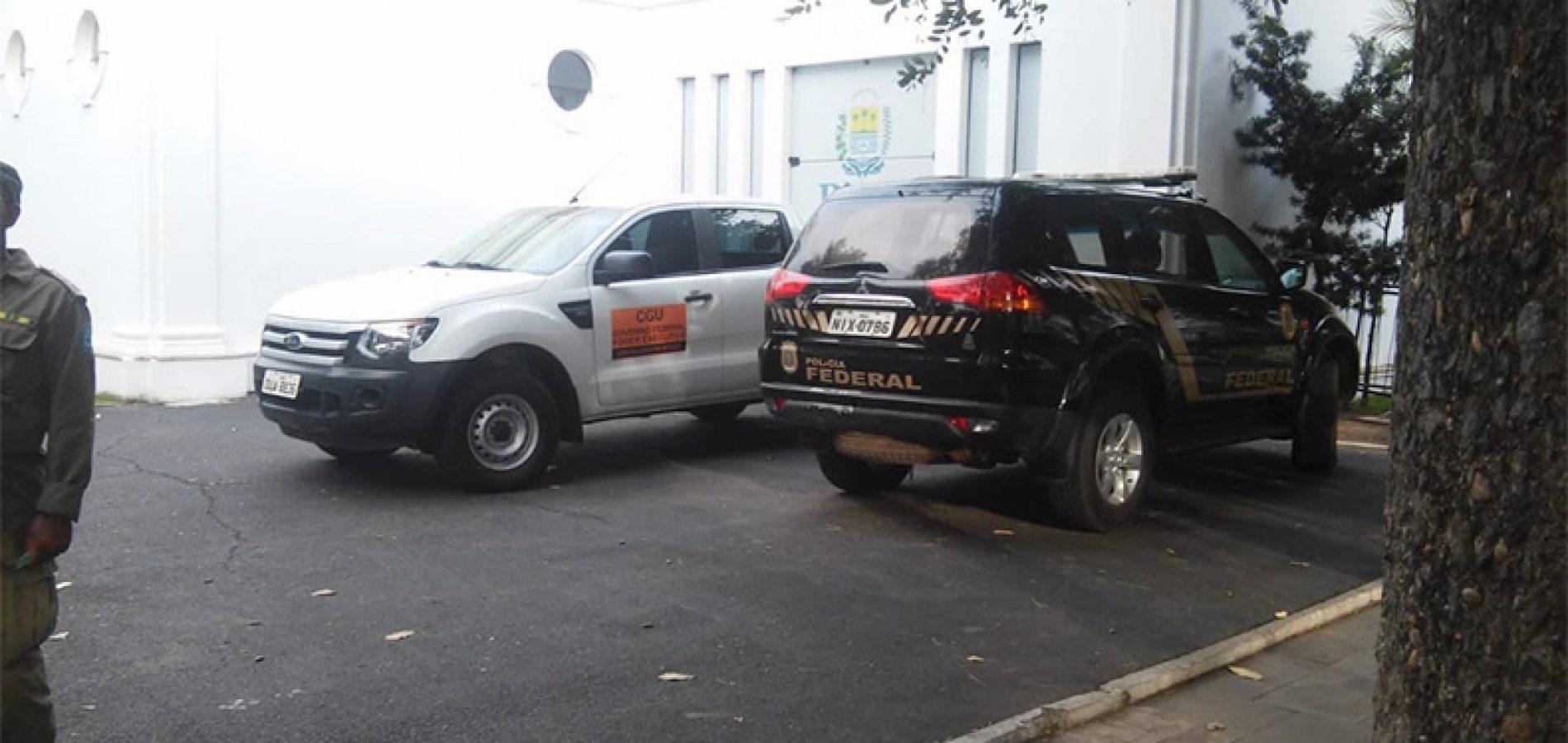 Polícia Federal cumpre mandados no Palácio de Karnak