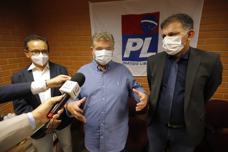 PL ganhou cinco novos filiados