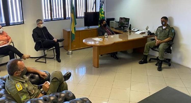 Reunião entre representantes do TRE e da PM-PI