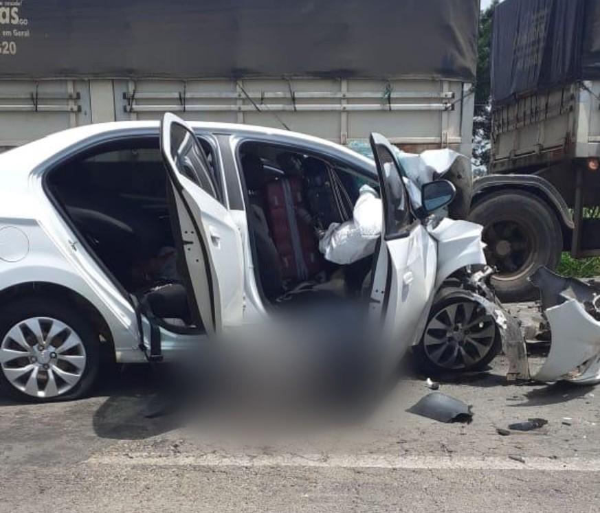 Quatro pessoas morrem e uma criança fica ferida durante colisão na BR-135