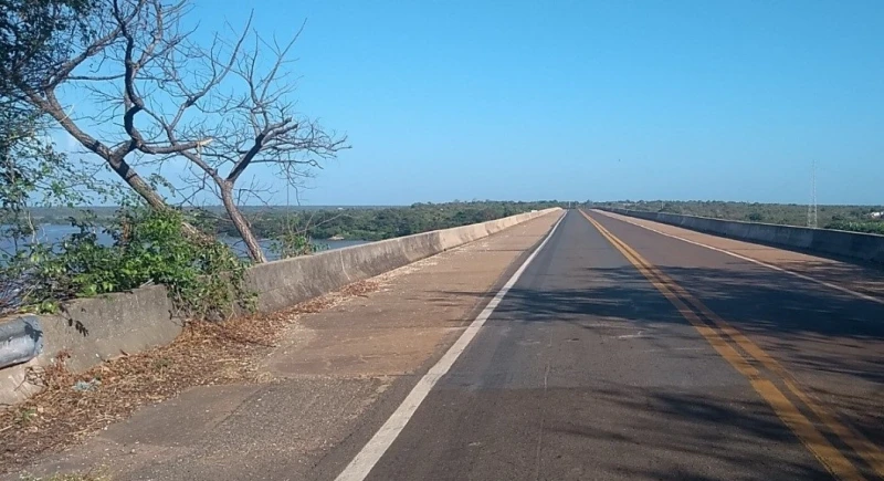 Duas pontes na BR-402 têm risco de ruptura e são interditadas no litoral do Piauí