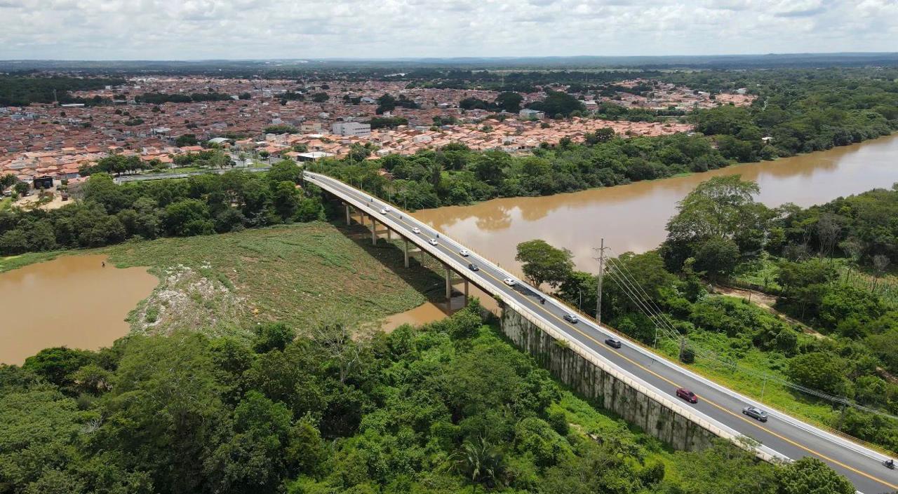 Ponte do Mocambinho após revitalização que melhorou tráfego e segurança na zona Norte de Teresina