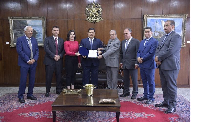 Entrega de relatórioi