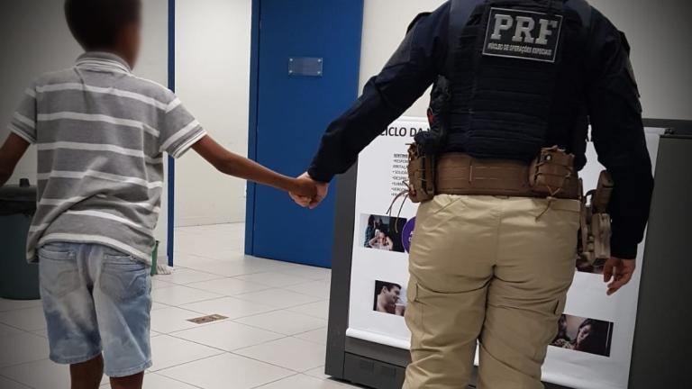 Criança foi encontrada em ônibus interestadual saindo de Fortaleza, no Ceará