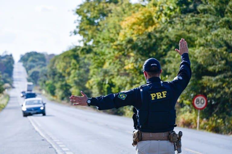 PRF inicia Operação Semana Santa com foco em ultrapassagens perigosas