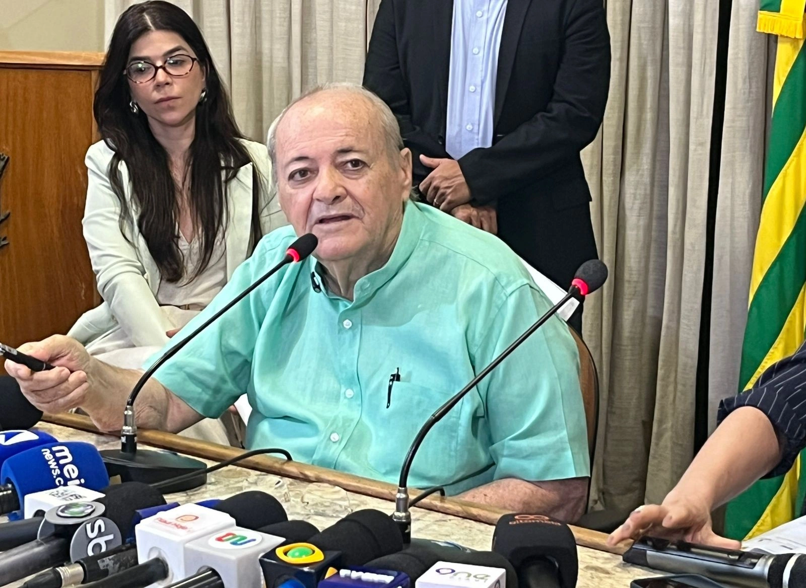 Silvio Mendes contrata médicos sem licitação e despreza aprovados em concurso