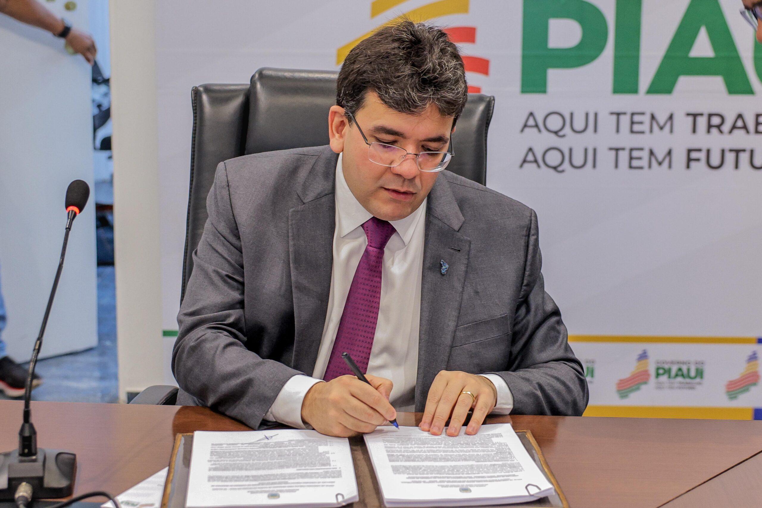 A assinatura marca o início da execução de mais de 60 km de pavimentação no sul do estado