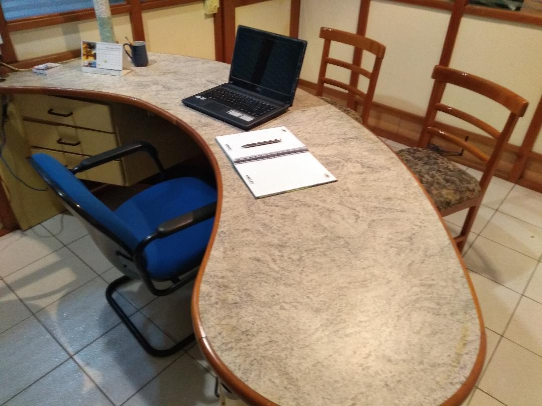 Real Office - atende até 3 clientes de forma tranquila e confortável