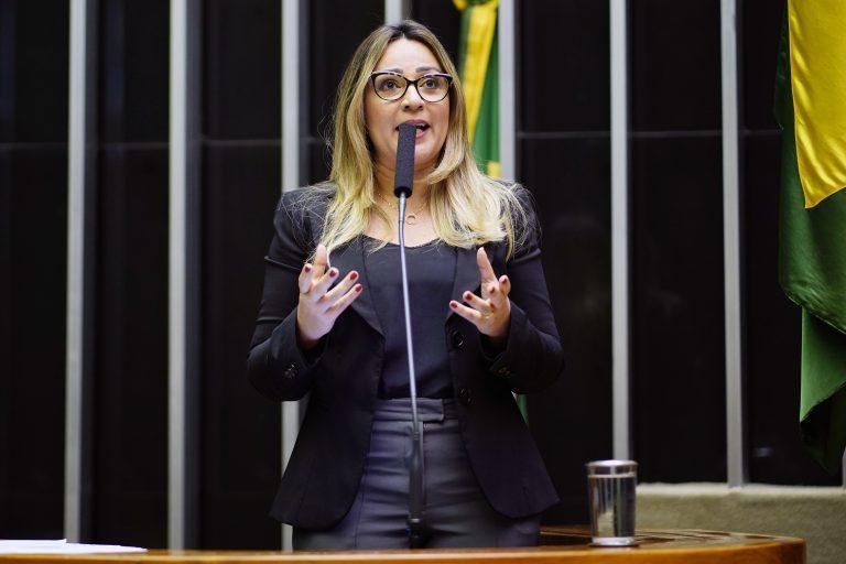 Deputada federal Rejane Dias