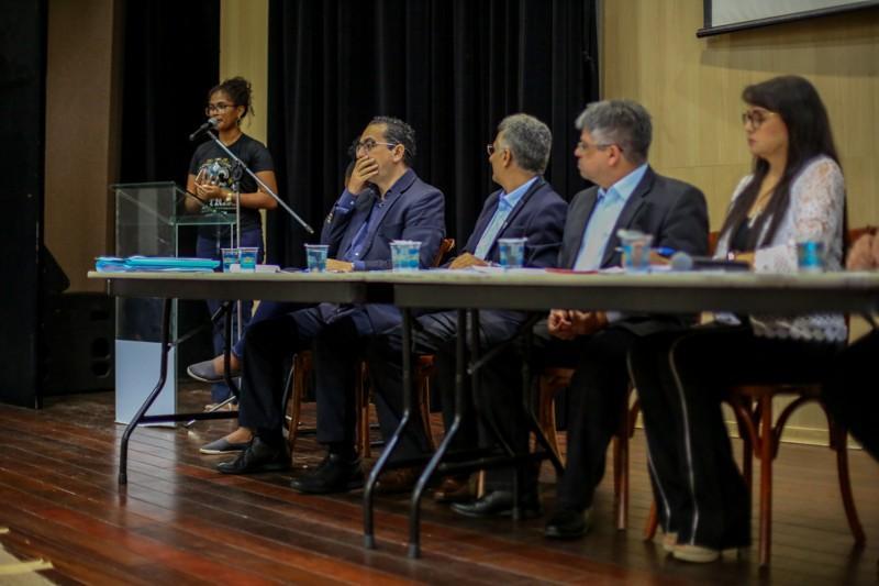 Audiência pública para debater as dificuldades enfrentadas por estudantes da UESPI
