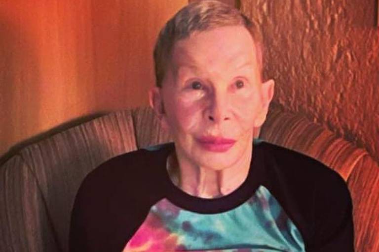 Rita Lee reaparece nas redes sociais