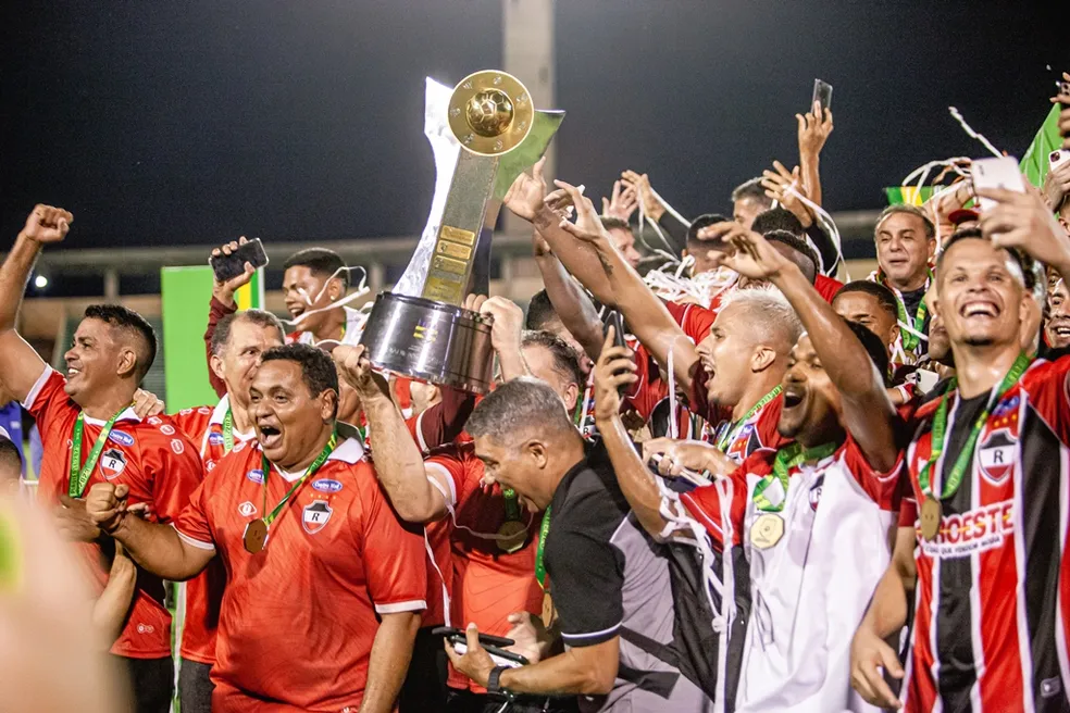 Pesquisa pretende escutar os torcedores do futebol no Piauí para fortalecer clubes e melhorar gestão