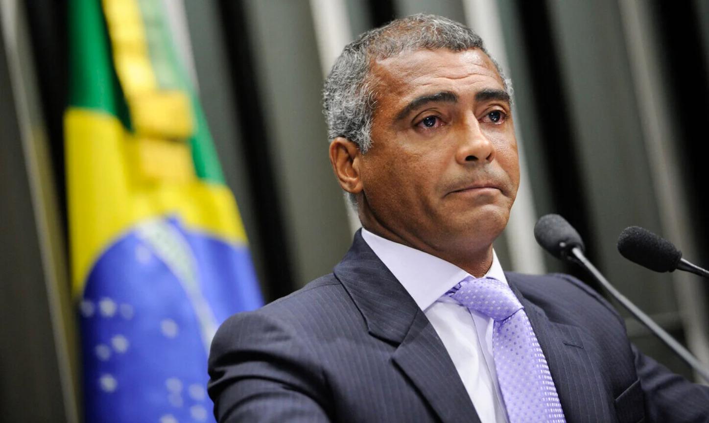 O senador Romário