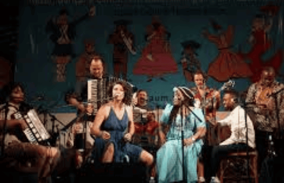 A música acaba a divisão entre povos