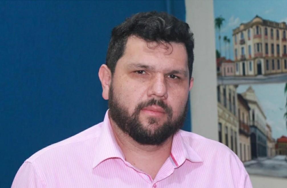 Oswaldo Eustáquio é de direita e defensor novo golpe militar no Brasil