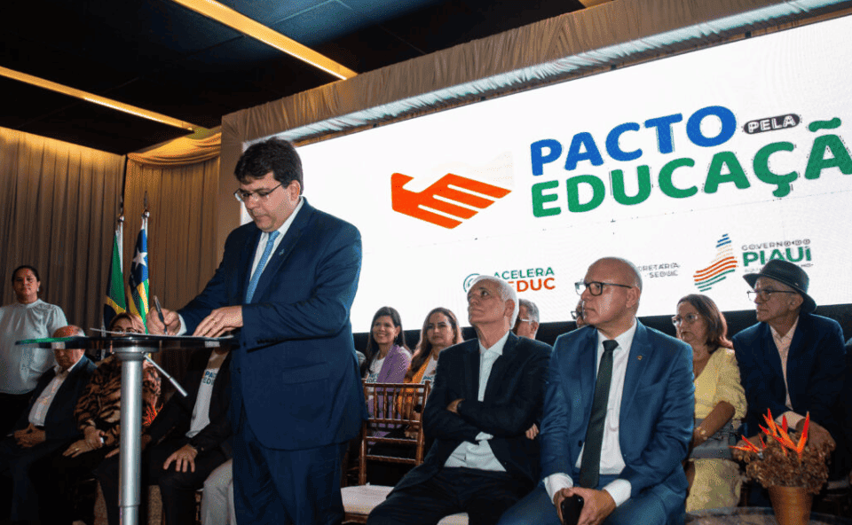 O governador do Piauí, professor Rafael Fonteles