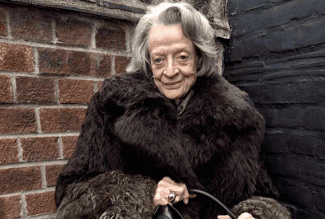 A atriz Maggie Smith, de 88 anos
