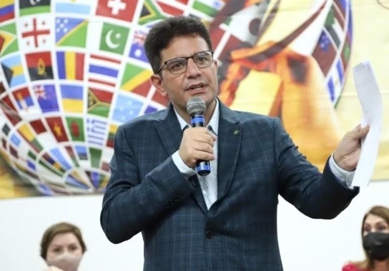 Gladson Cameli é acusado de recebeu R$ 6,1 milhões de propina