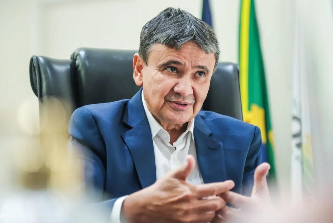 Ministro Wellington Dias em entrevista à imprensa