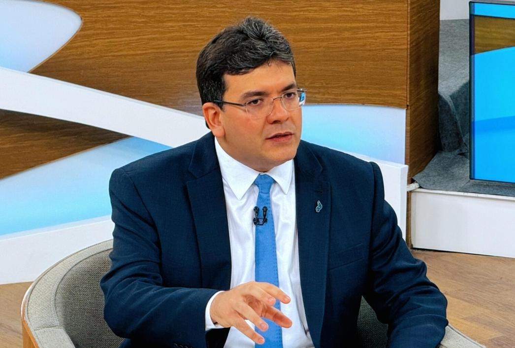 O governador Rafael Fonteles no programa Roda Viva
