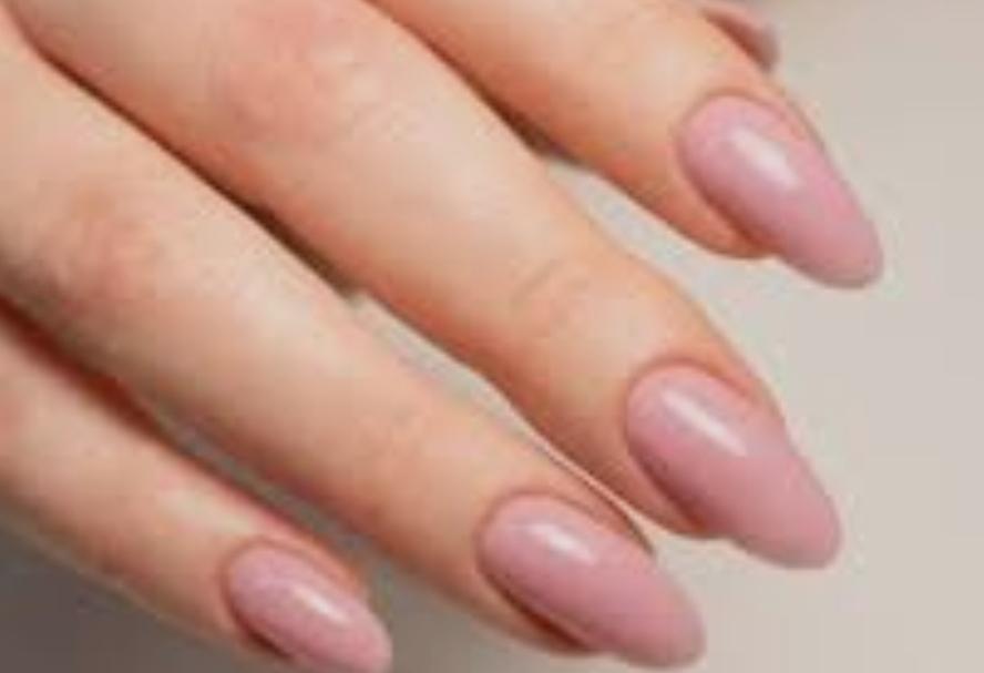 Duas substâncias usadas em esmaltes de unhas foram proibidas